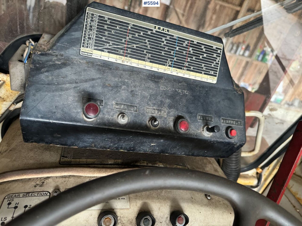 장궤형 트랙터 1974 David Brown 885 w/ loaders and chain. : 사진 15 장궤형 트랙터 1974 David Brown 885 w/ loaders and chain. : 사진 15