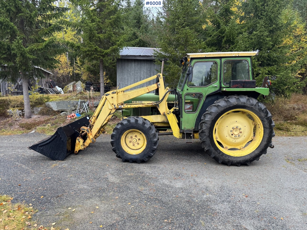 1977 John Deere 2030 w/ front loader, bucket and chains. - 장궤형 트랙터 : 사진 1 1977 John Deere 2030 w/ front loader, bucket and chains. - 장궤형 트랙터 : 사진 1