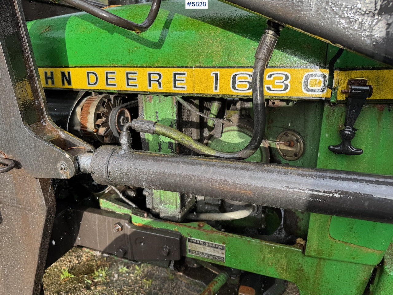 1978 John Deere 1630 w/ front loader. - 장궤형 트랙터 : 사진 4 1978 John Deere 1630 w/ front loader. - 장궤형 트랙터 : 사진 4