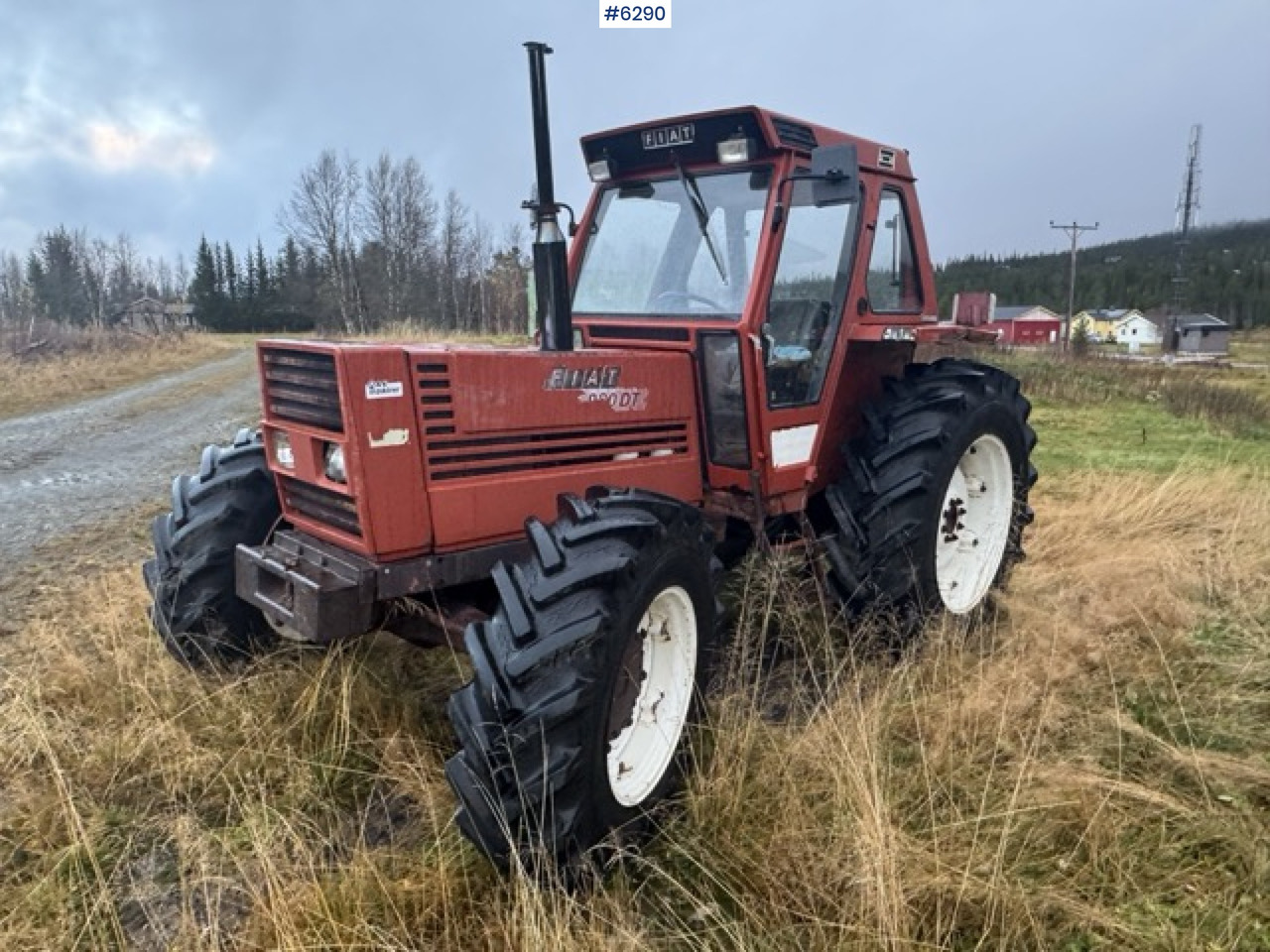 1983 Fiat 980DT 4x4. Repair Object - 장궤형 트랙터 : 사진 1 1983 Fiat 980DT 4x4. Repair Object - 장궤형 트랙터 : 사진 1