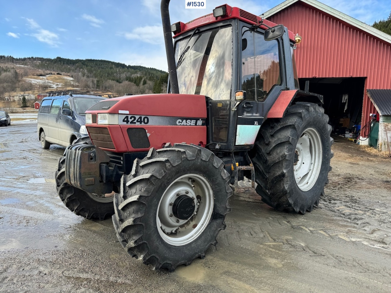 1996 Case CASE IH 4240 XL - 장궤형 트랙터 : 사진 3 1996 Case CASE IH 4240 XL - 장궤형 트랙터 : 사진 3