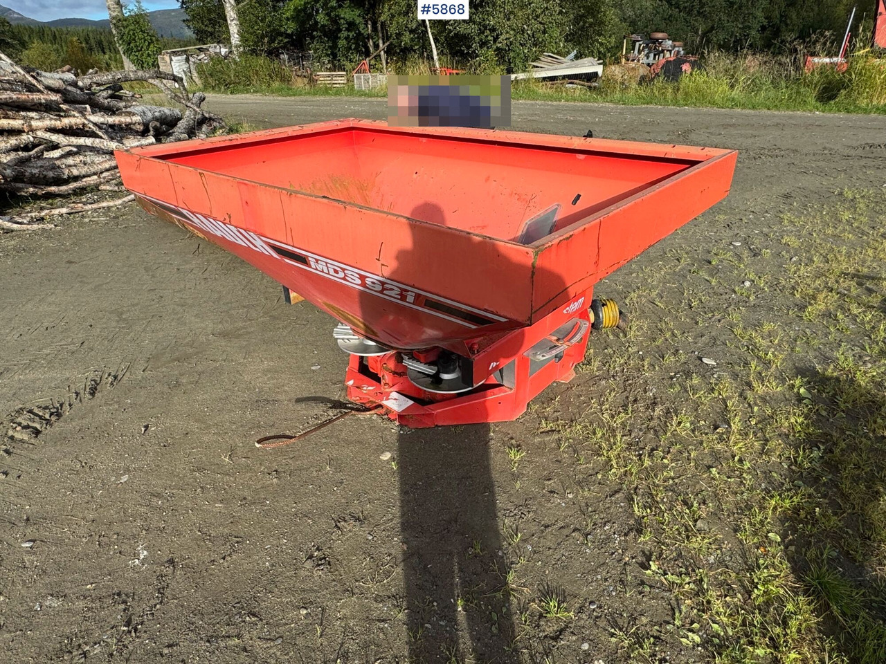 1997 Rauch MDS 921 Fertilizer spreader, partial repair project - 비료 스프레더 : 사진 2 1997 Rauch MDS 921 Fertilizer spreader, partial repair project - 비료 스프레더 : 사진 2