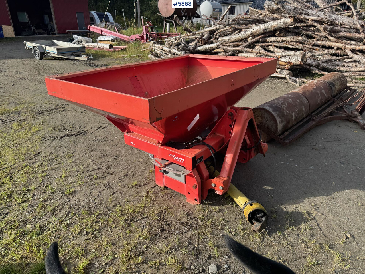 1997 Rauch MDS 921 Fertilizer spreader, partial repair project - 비료 스프레더 : 사진 4 1997 Rauch MDS 921 Fertilizer spreader, partial repair project - 비료 스프레더 : 사진 4