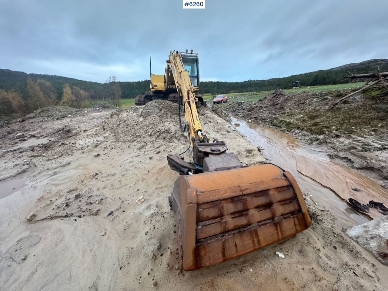 1998 Komatsu PC130-6K with Grading Bucket and Digging Bucket! - 굴착기 : 사진 5 1998 Komatsu PC130-6K with Grading Bucket and Digging Bucket! - 굴착기 : 사진 5