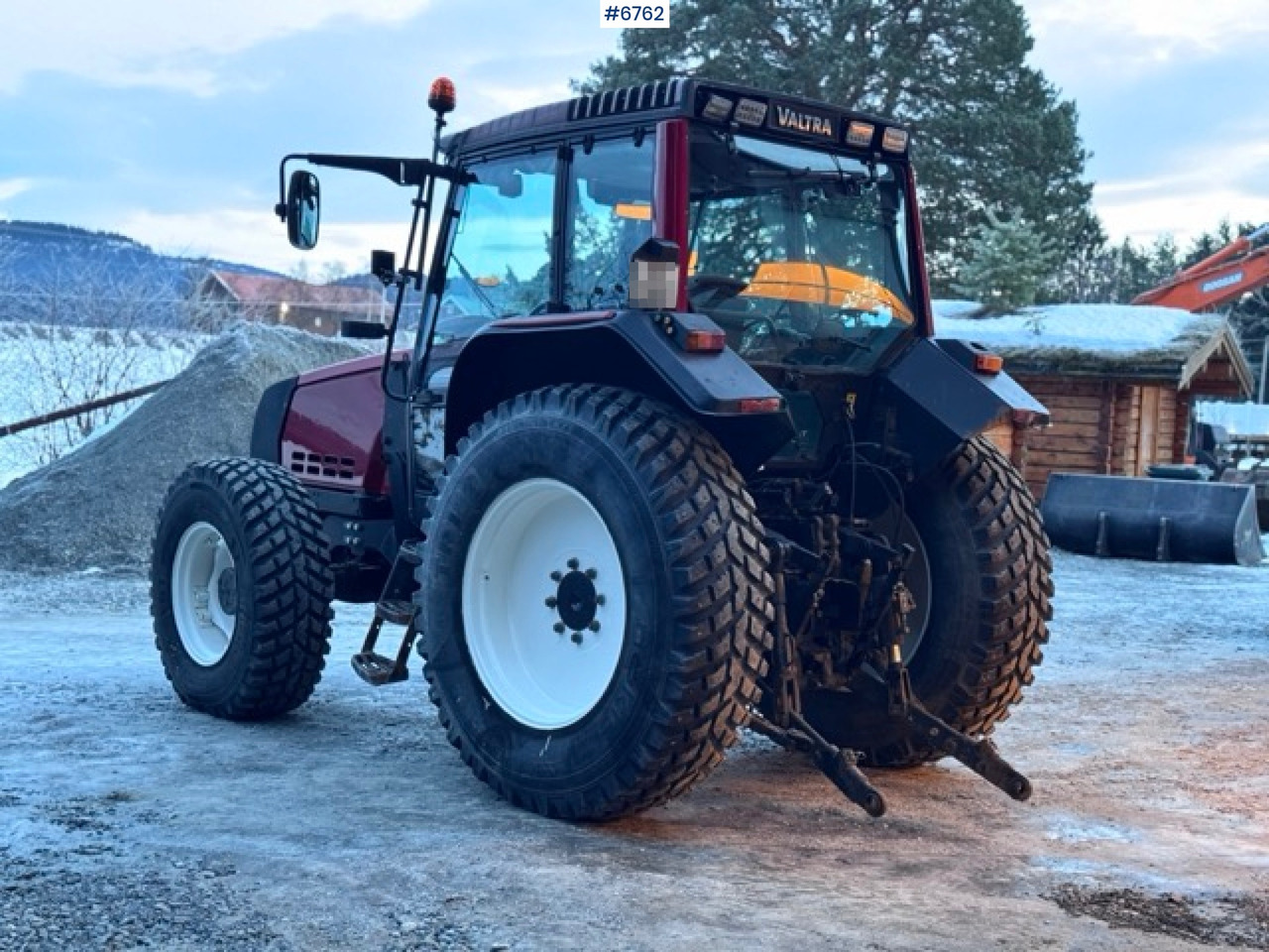 2002 Valtra 6850 Tractor with front hydraulics! See video. - 장궤형 트랙터 : 사진 4 2002 Valtra 6850 Tractor with front hydraulics! See video. - 장궤형 트랙터 : 사진 4