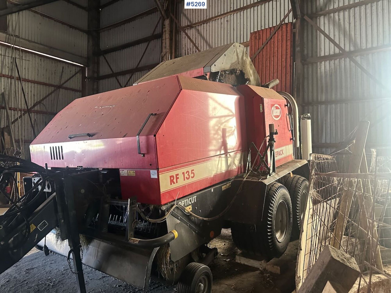 2003 Vicon RF 135 opticut round baler. - 건초 및 목초 장비 : 사진 5 2003 Vicon RF 135 opticut round baler. - 건초 및 목초 장비 : 사진 5