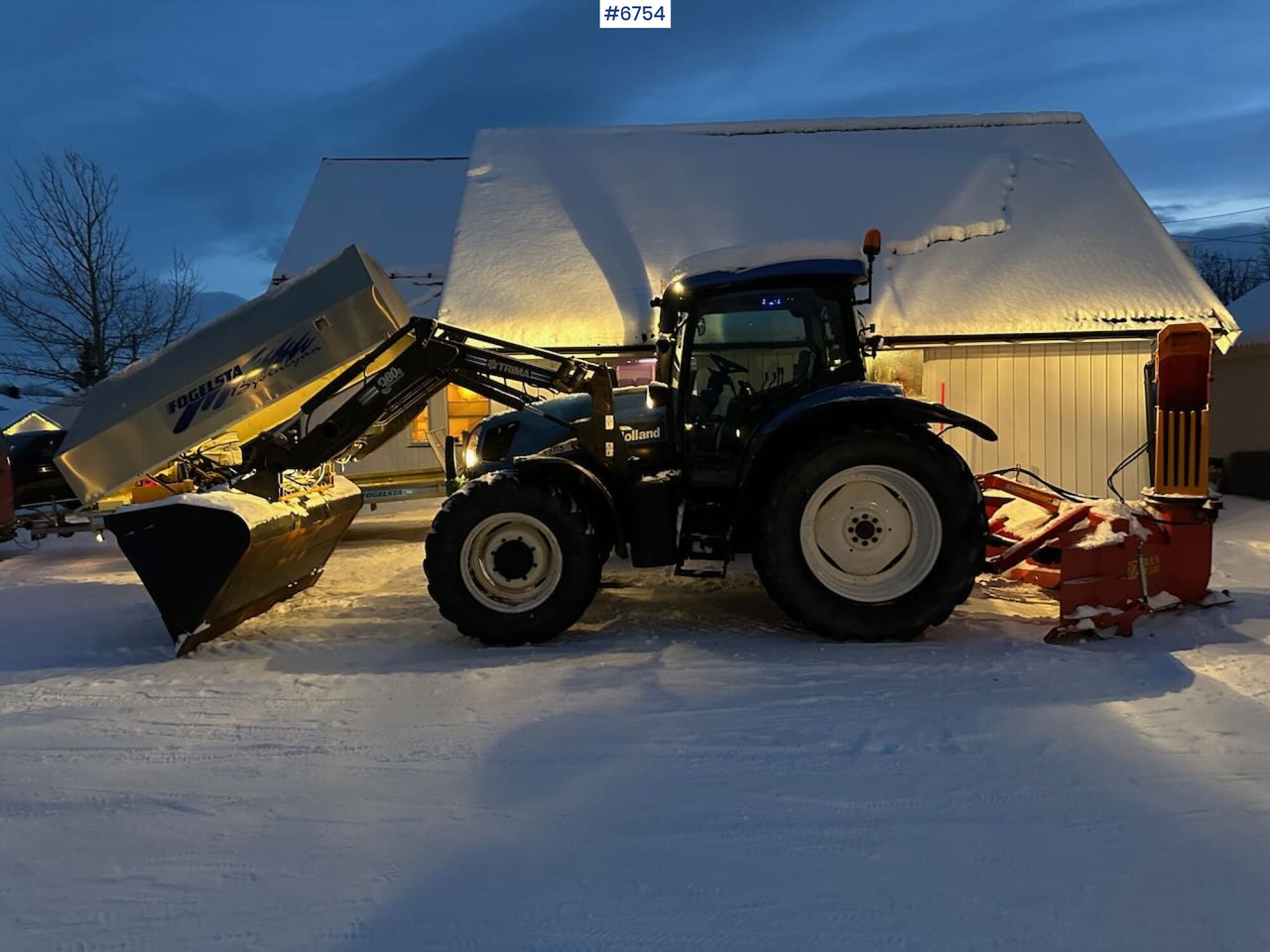2004 New Holland TS115A 4x4 w/ Front loader, bucket, grading bucket and snow blower. - 장궤형 트랙터 : 사진 1 2004 New Holland TS115A 4x4 w/ Front loader, bucket, grading bucket and snow blower. - 장궤형 트랙터 : 사진 1