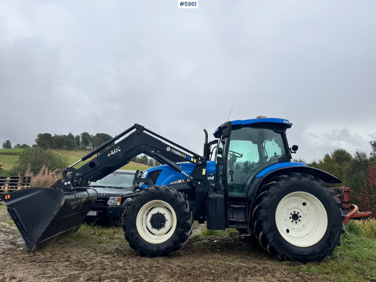 2004 New Holland TS115A with front loader - 장궤형 트랙터 : 사진 1 2004 New Holland TS115A with front loader - 장궤형 트랙터 : 사진 1