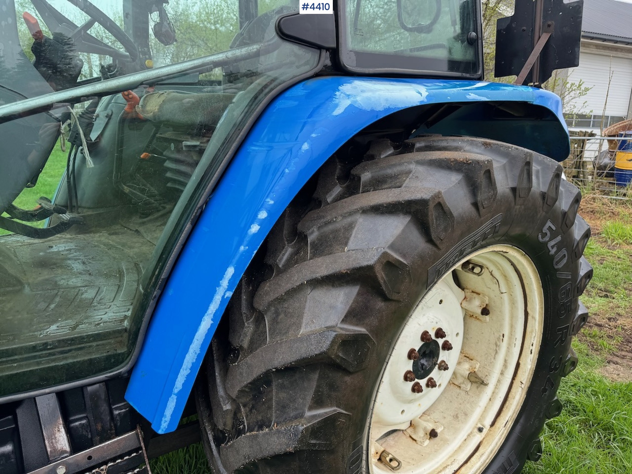 리스 2006 New Holland TL100 A w/Front Loader. 2006 New Holland TL100 A w/Front Loader. : 사진 19 리스 2006 New Holland TL100 A w/Front Loader. 2006 New Holland TL100 A w/Front Loader. : 사진 19