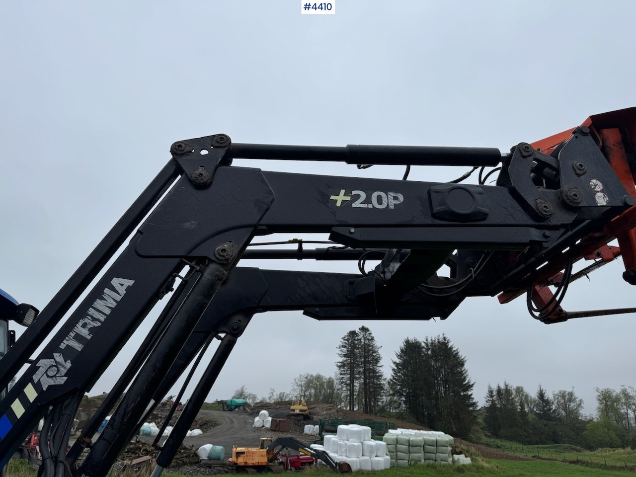 리스 2006 New Holland TL100 A w/Front Loader. 2006 New Holland TL100 A w/Front Loader. : 사진 12 리스 2006 New Holland TL100 A w/Front Loader. 2006 New Holland TL100 A w/Front Loader. : 사진 12