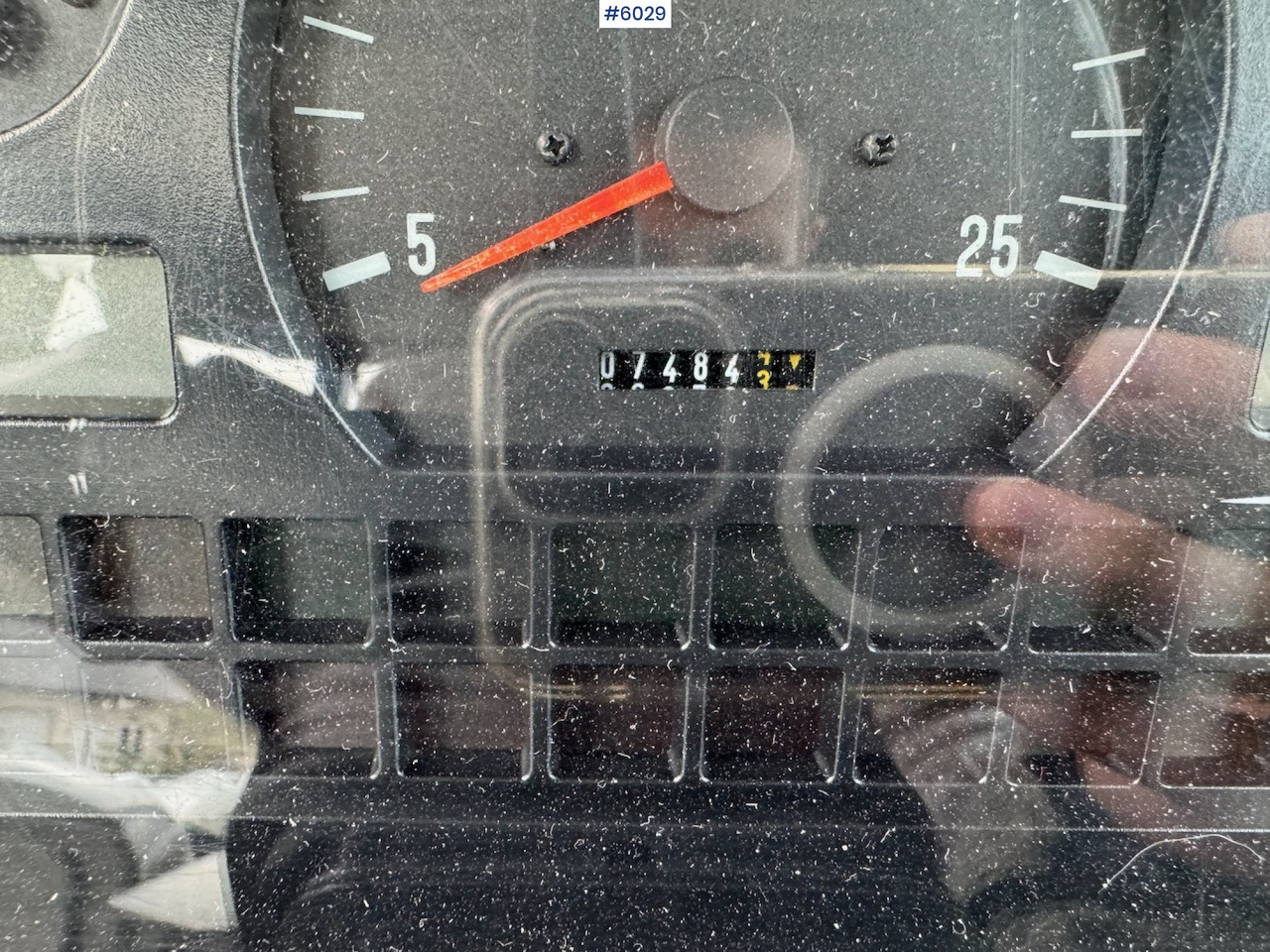 장궤형 트랙터 2010 Massey Ferguson 5445 with Front Loader : 사진 13