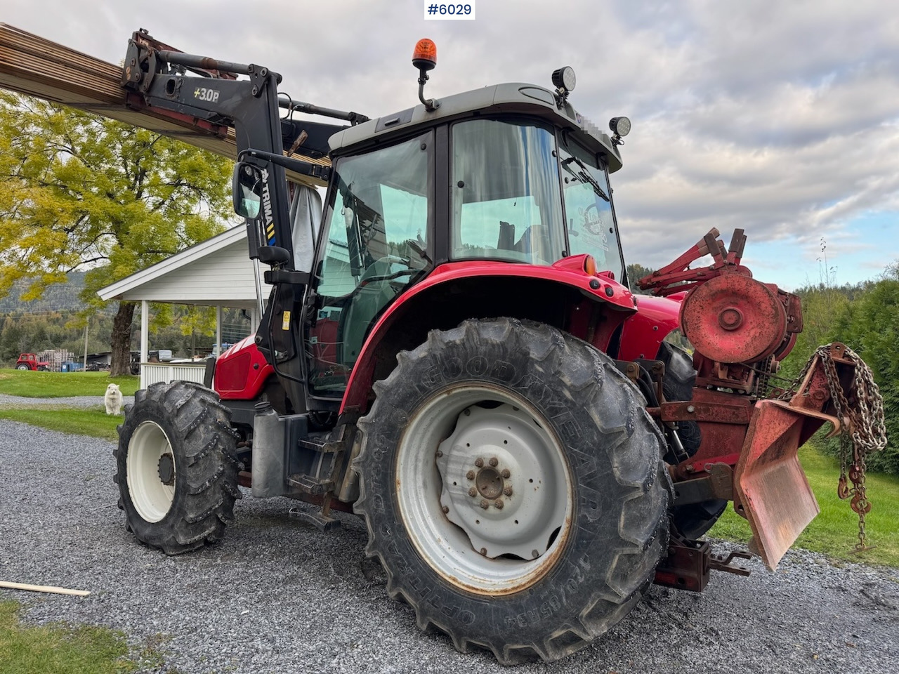 장궤형 트랙터 2010 Massey Ferguson 5445 with Front Loader : 사진 6