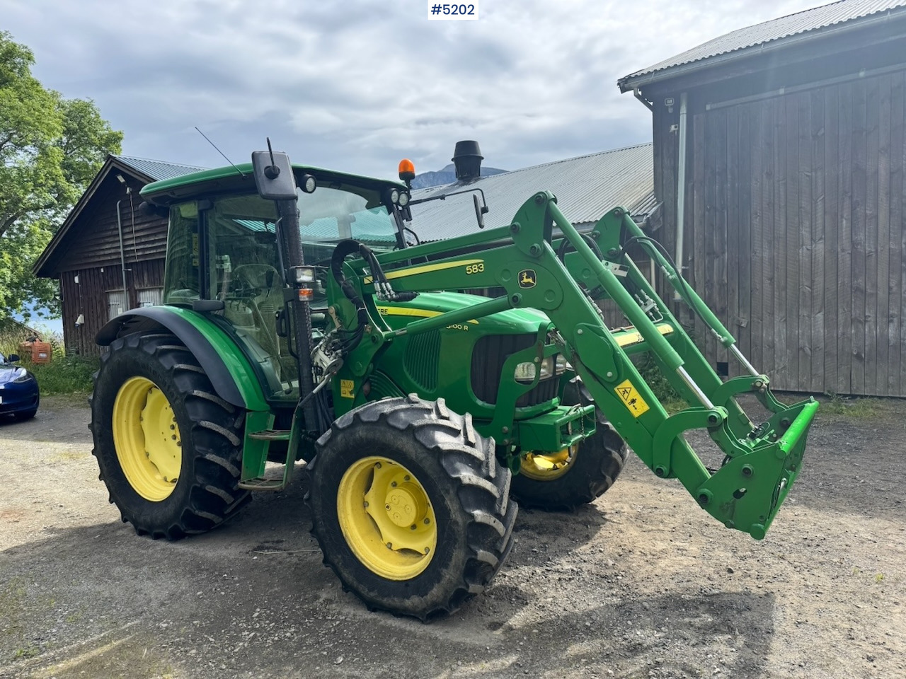 2011 John Deere 5100R 4x4 w/ Front loader and bucket. 2730 hours! - 장궤형 트랙터 : 사진 1 2011 John Deere 5100R 4x4 w/ Front loader and bucket. 2730 hours! - 장궤형 트랙터 : 사진 1