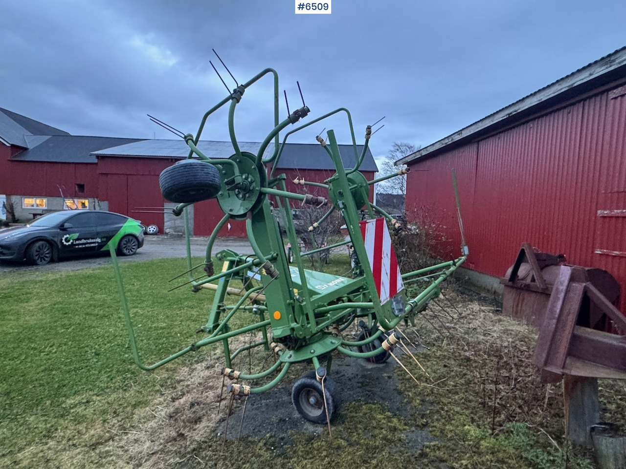 2011 Krone KW 5.52 tedder - 건초 및 목초 장비 : 사진 3 2011 Krone KW 5.52 tedder - 건초 및 목초 장비 : 사진 3