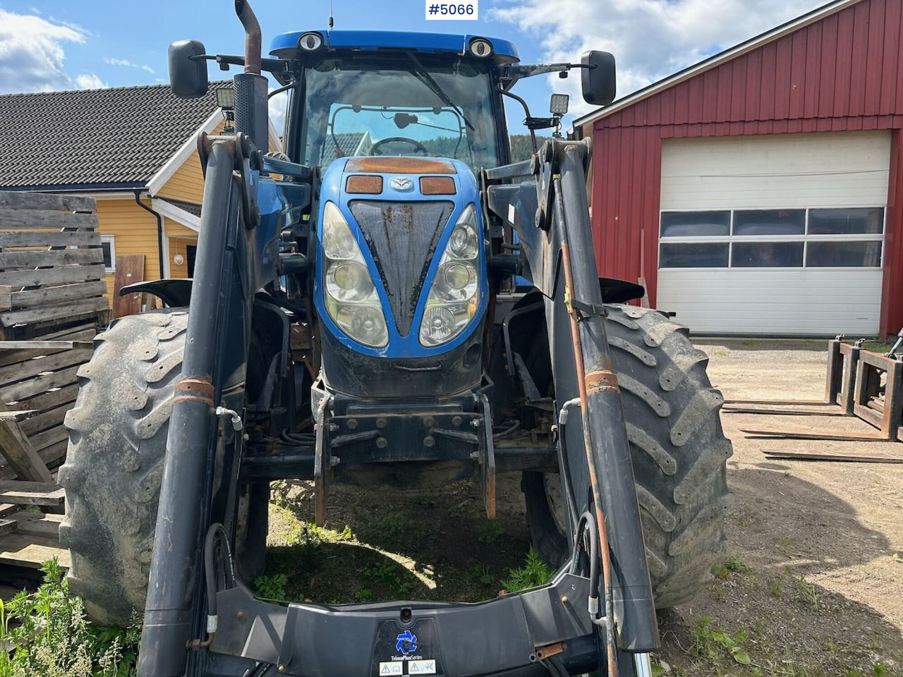2011 New Holland T6080 w/ trima +5.1p - 장궤형 트랙터 : 사진 3 2011 New Holland T6080 w/ trima +5.1p - 장궤형 트랙터 : 사진 3
