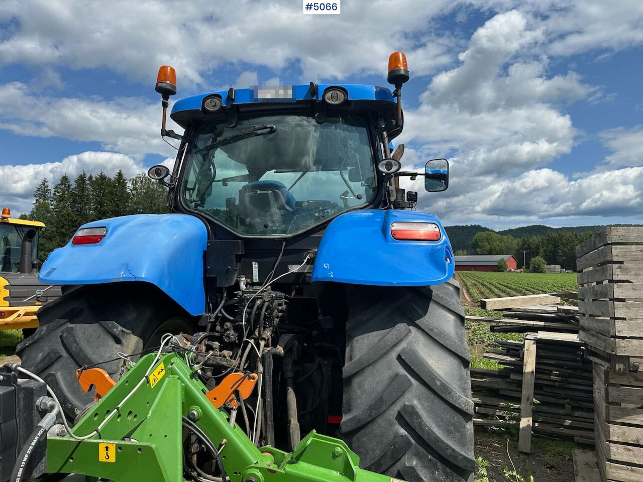 리스 2011 New Holland T6080 w/ trima +5.1p 2011 New Holland T6080 w/ trima +5.1p : 사진 9 리스 2011 New Holland T6080 w/ trima +5.1p 2011 New Holland T6080 w/ trima +5.1p : 사진 9