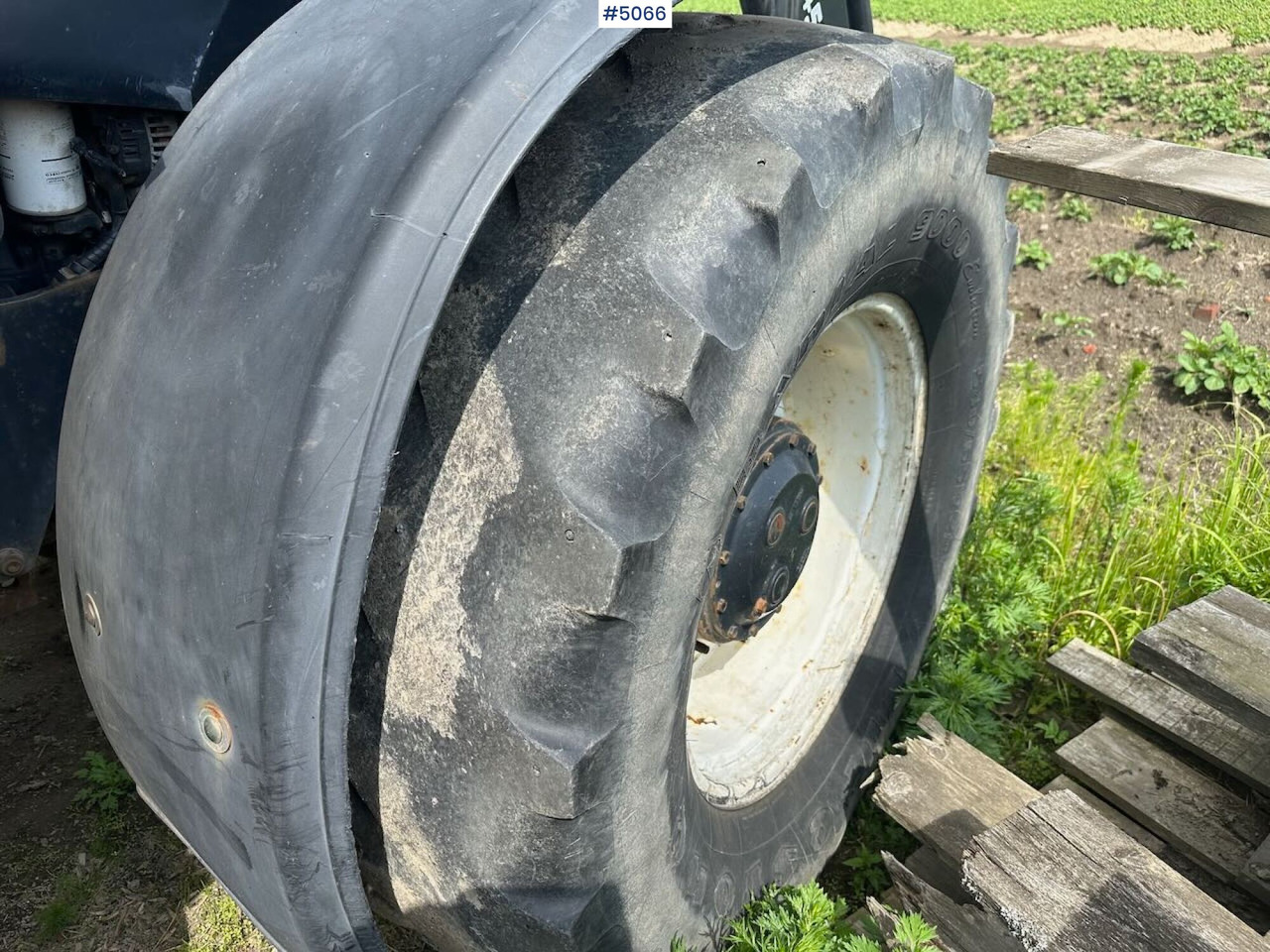 리스 2011 New Holland T6080 w/ trima +5.1p 2011 New Holland T6080 w/ trima +5.1p : 사진 20 리스 2011 New Holland T6080 w/ trima +5.1p 2011 New Holland T6080 w/ trima +5.1p : 사진 20