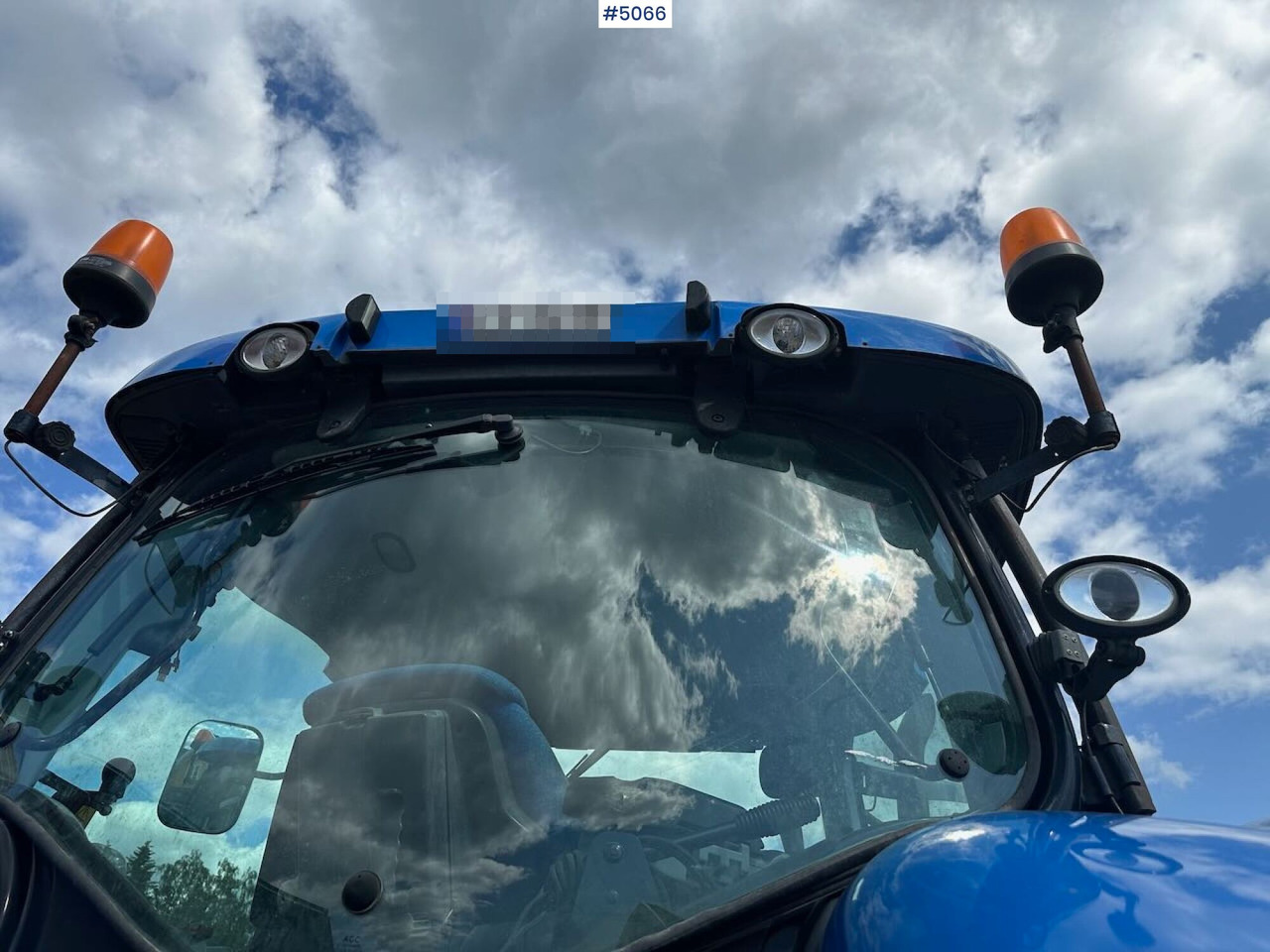 리스 2011 New Holland T6080 w/ trima +5.1p 2011 New Holland T6080 w/ trima +5.1p : 사진 10 리스 2011 New Holland T6080 w/ trima +5.1p 2011 New Holland T6080 w/ trima +5.1p : 사진 10