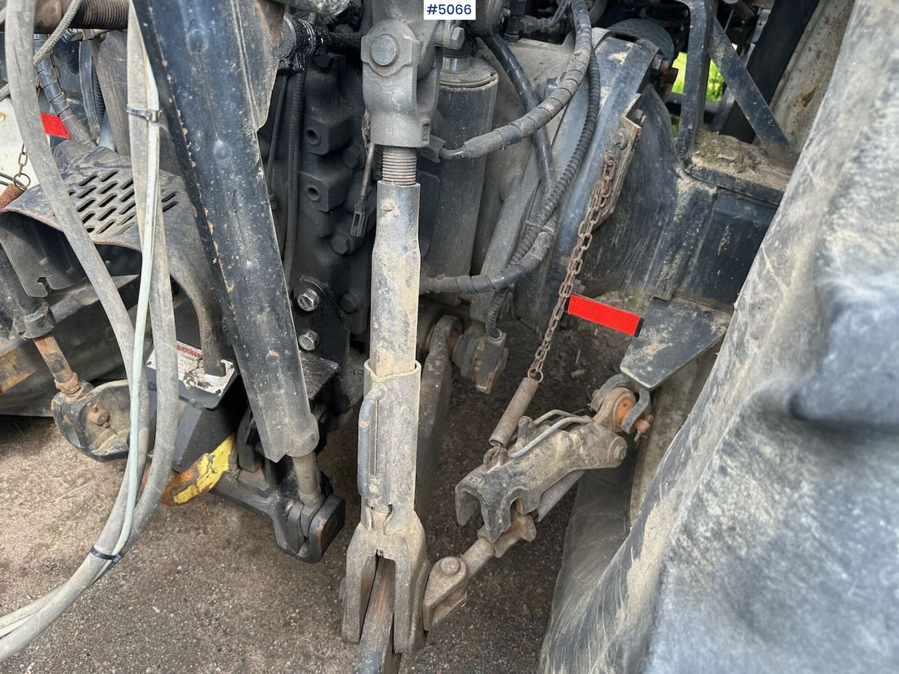 리스 2011 New Holland T6080 w/ trima +5.1p 2011 New Holland T6080 w/ trima +5.1p : 사진 15 리스 2011 New Holland T6080 w/ trima +5.1p 2011 New Holland T6080 w/ trima +5.1p : 사진 15