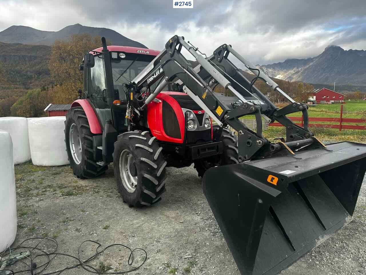 2012 ZETOR PROXIMA POWER 90 w/ Trac-lift Front loader and Bucket - 장궤형 트랙터 : 사진 1 2012 ZETOR PROXIMA POWER 90 w/ Trac-lift Front loader and Bucket - 장궤형 트랙터 : 사진 1