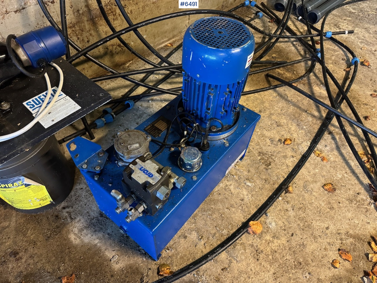 2015 Hydraulic shovel system w/ motor - 축산장비 : 사진 3 2015 Hydraulic shovel system w/ motor - 축산장비 : 사진 3