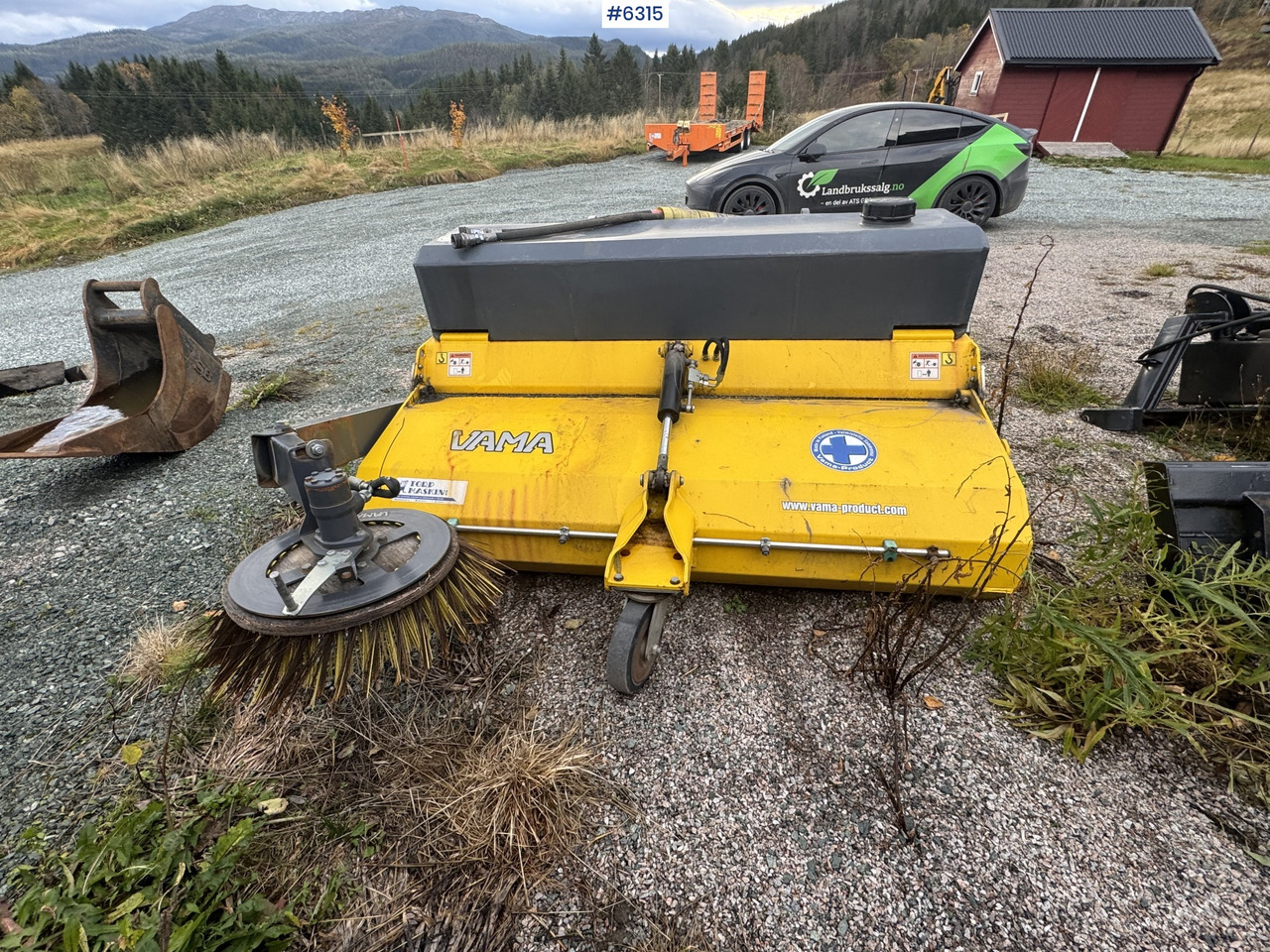 2016 VAMA 2000 Sweeping broom w/ side broom - 빗자루 : 사진 3 2016 VAMA 2000 Sweeping broom w/ side broom - 빗자루 : 사진 3