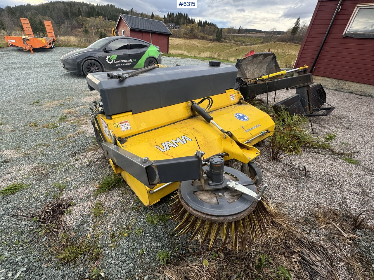 2016 VAMA 2000 Sweeping broom w/ side broom - 빗자루 : 사진 4 2016 VAMA 2000 Sweeping broom w/ side broom - 빗자루 : 사진 4