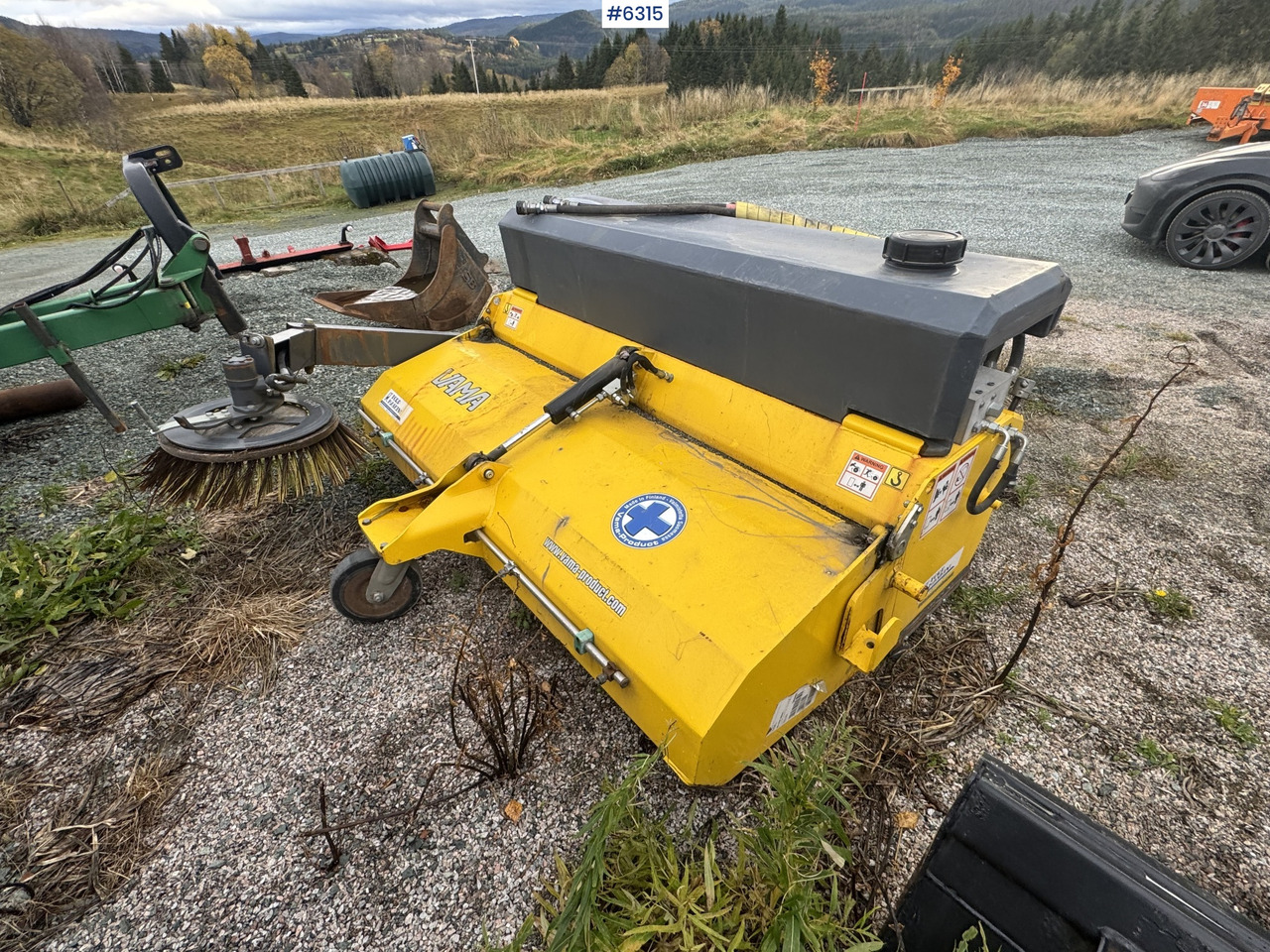 2016 VAMA 2000 Sweeping broom w/ side broom - 빗자루 : 사진 2 2016 VAMA 2000 Sweeping broom w/ side broom - 빗자루 : 사진 2