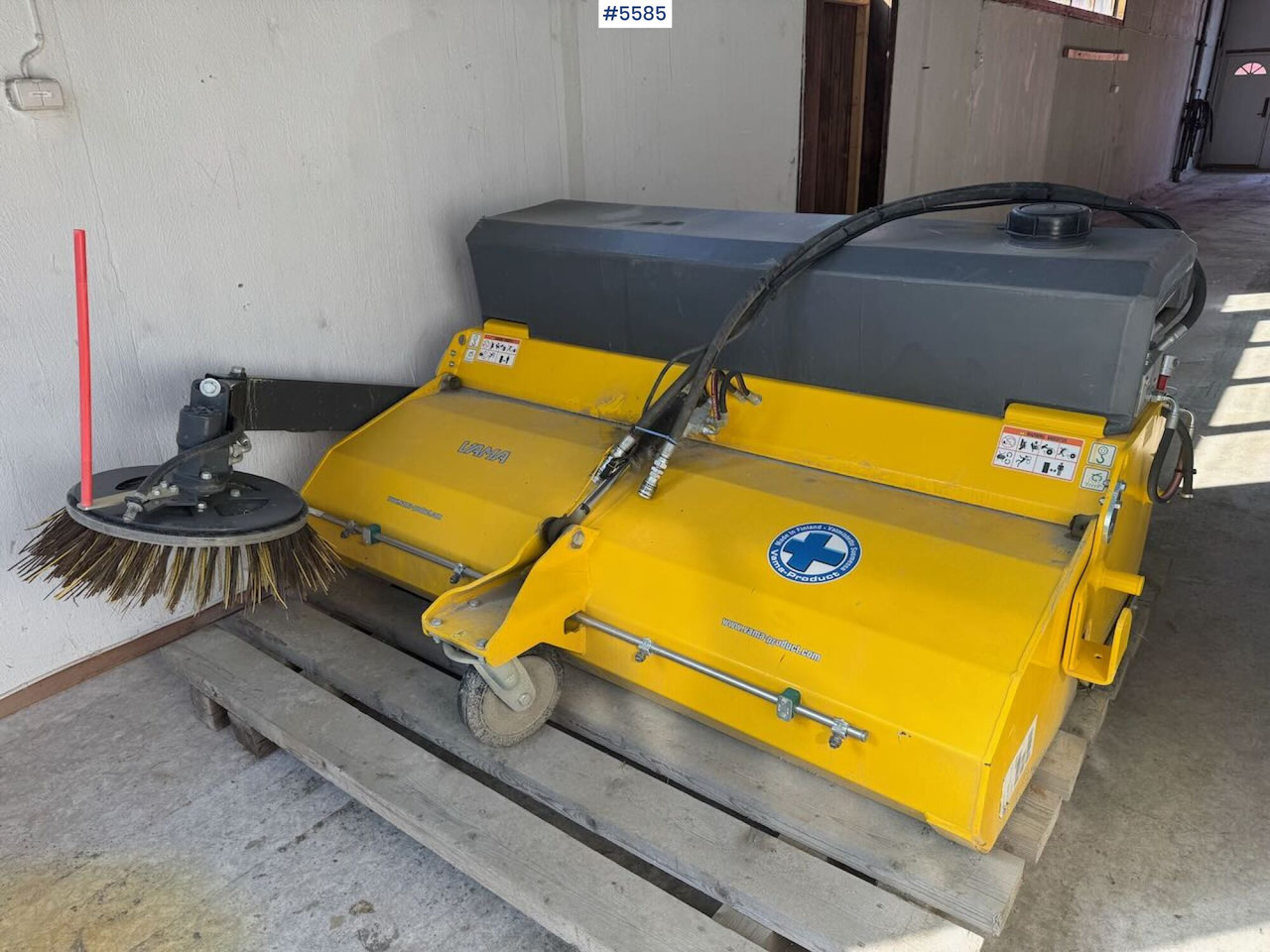 2019 Vama EHK A 2000 sweeper with collector - 빗자루 : 사진 1 2019 Vama EHK A 2000 sweeper with collector - 빗자루 : 사진 1