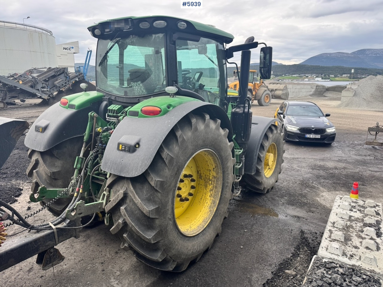 2020 John Deere 6215R w/ Front PTO and hydraulics. 2 sets of tires. - 장궤형 트랙터 : 사진 5 2020 John Deere 6215R w/ Front PTO and hydraulics. 2 sets of tires. - 장궤형 트랙터 : 사진 5