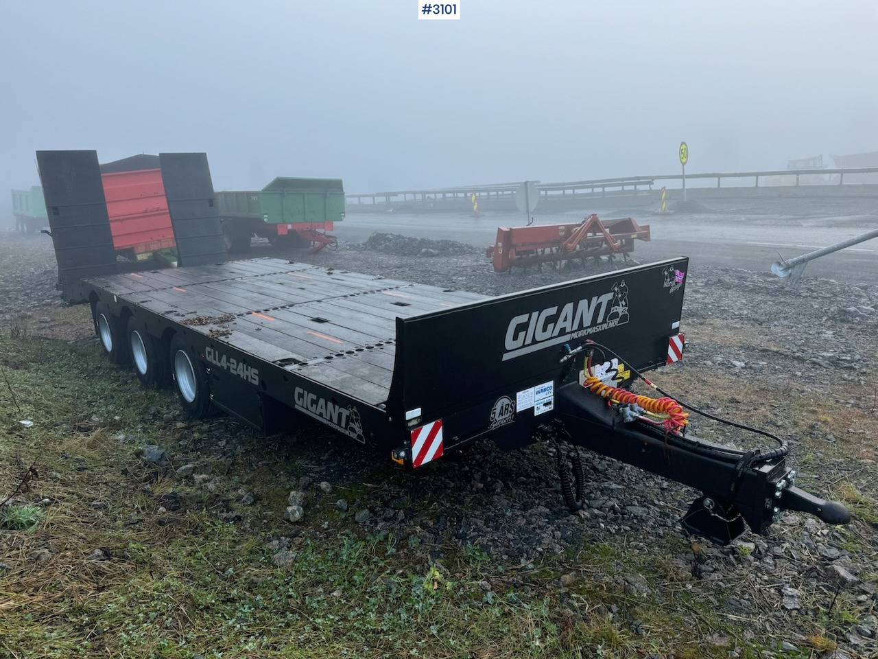 2021 Gigant Machine trailer with drive bridges - 저하대 트레일러 : 사진 4 2021 Gigant Machine trailer with drive bridges - 저하대 트레일러 : 사진 4