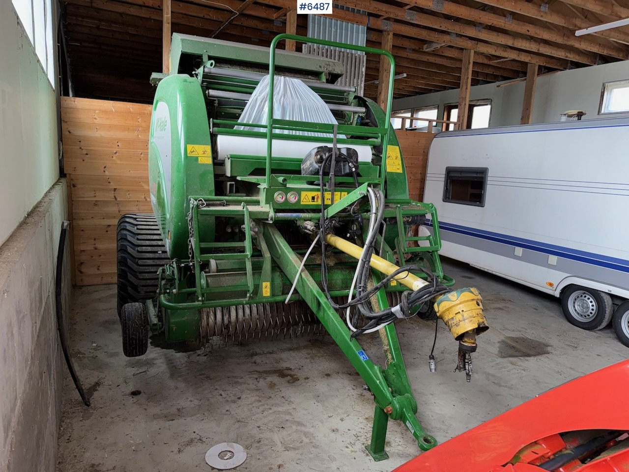 2021 McHale F5600 Plus w/ Camless Pick-Up and 710 Tires. - 건초 및 목초 장비 : 사진 3 2021 McHale F5600 Plus w/ Camless Pick-Up and 710 Tires. - 건초 및 목초 장비 : 사진 3