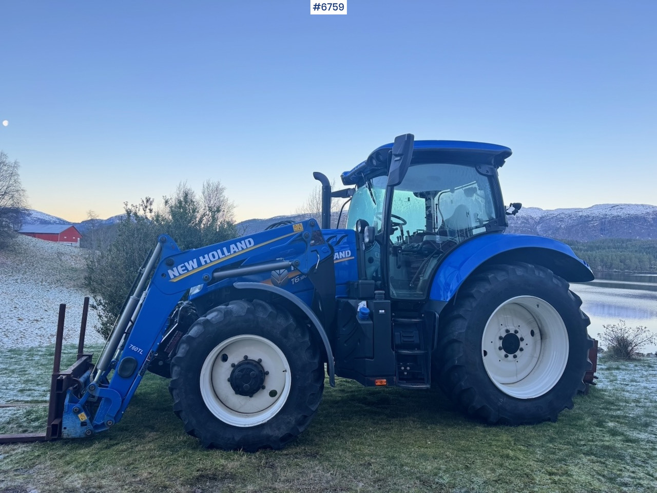 2021 New Holland T6.180 w/ Front loader, 2 sets of tires and Front hydraulics. 2100 hours. - 장궤형 트랙터 : 사진 3 2021 New Holland T6.180 w/ Front loader, 2 sets of tires and Front hydraulics. 2100 hours. - 장궤형 트랙터 : 사진 3
