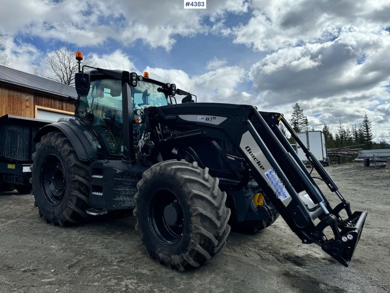 2021 Valtra T234 Versu w/ Quicke Q7 Front Loader - 장궤형 트랙터 : 사진 2 2021 Valtra T234 Versu w/ Quicke Q7 Front Loader - 장궤형 트랙터 : 사진 2