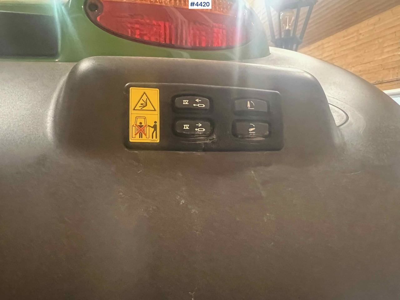 장궤형 트랙터 2024 John Deere 6150R w/ Quicke Front Loader & Bucket : 사진 43