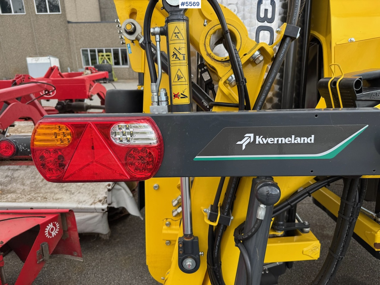 건초 및 목초 장비 2025 Kverneland ROC Pickup Collector Rake : 사진 17