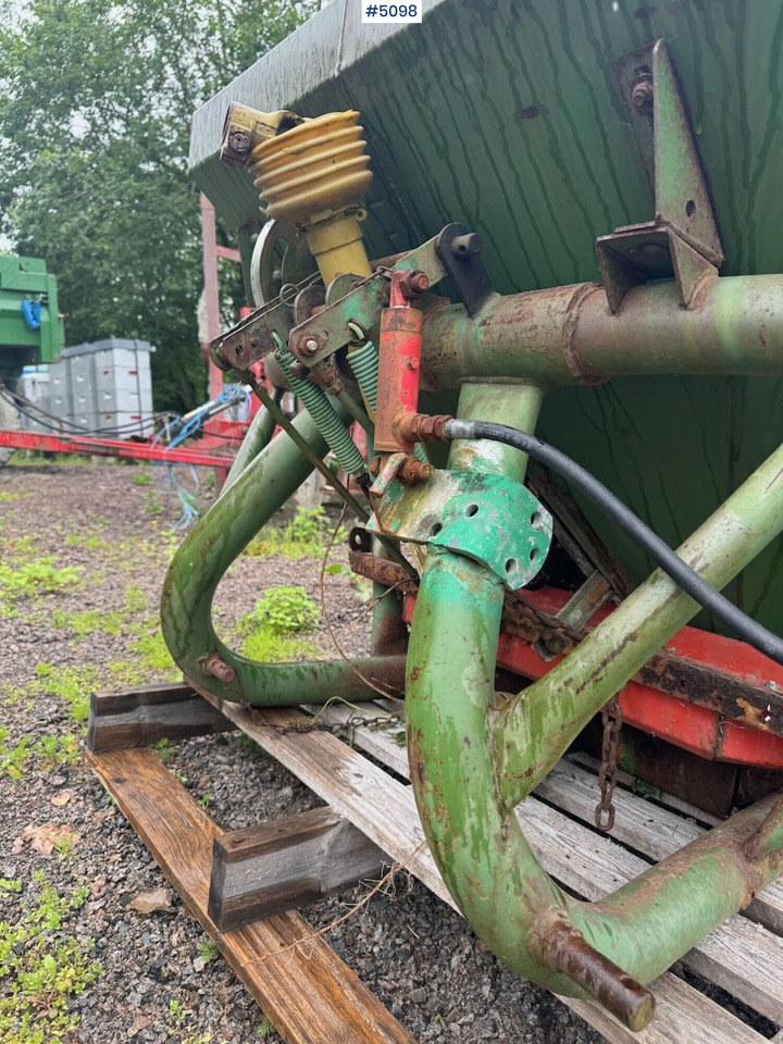 Amazone ZA-F 803 Repair object - 비료 스프레더 : 사진 4 Amazone ZA-F 803 Repair object - 비료 스프레더 : 사진 4