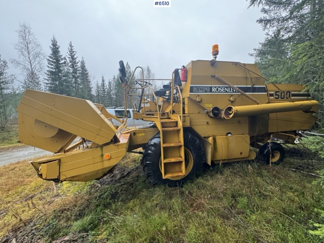 Approx. 1985 Sampo Rosenlew 500 combine harvester - 목초수확기 : 사진 4 Approx. 1985 Sampo Rosenlew 500 combine harvester - 목초수확기 : 사진 4