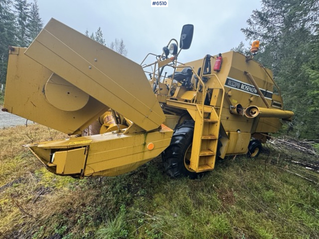 Approx. 1985 Sampo Rosenlew 500 combine harvester - 목초수확기 : 사진 1 Approx. 1985 Sampo Rosenlew 500 combine harvester - 목초수확기 : 사진 1