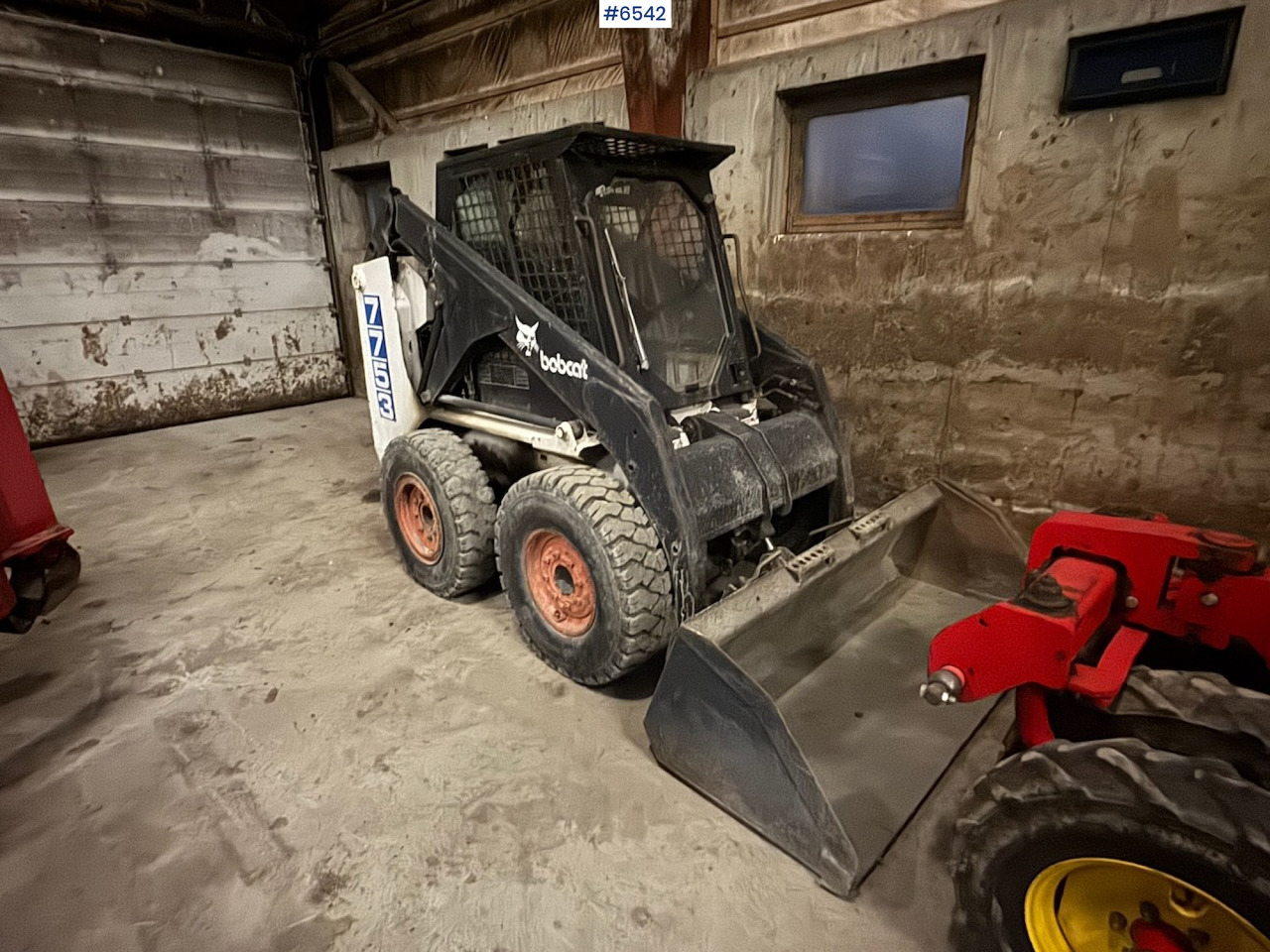 Approx. 1993 Bobcat 7753 skid steer - 수확기 : 사진 1 Approx. 1993 Bobcat 7753 skid steer - 수확기 : 사진 1