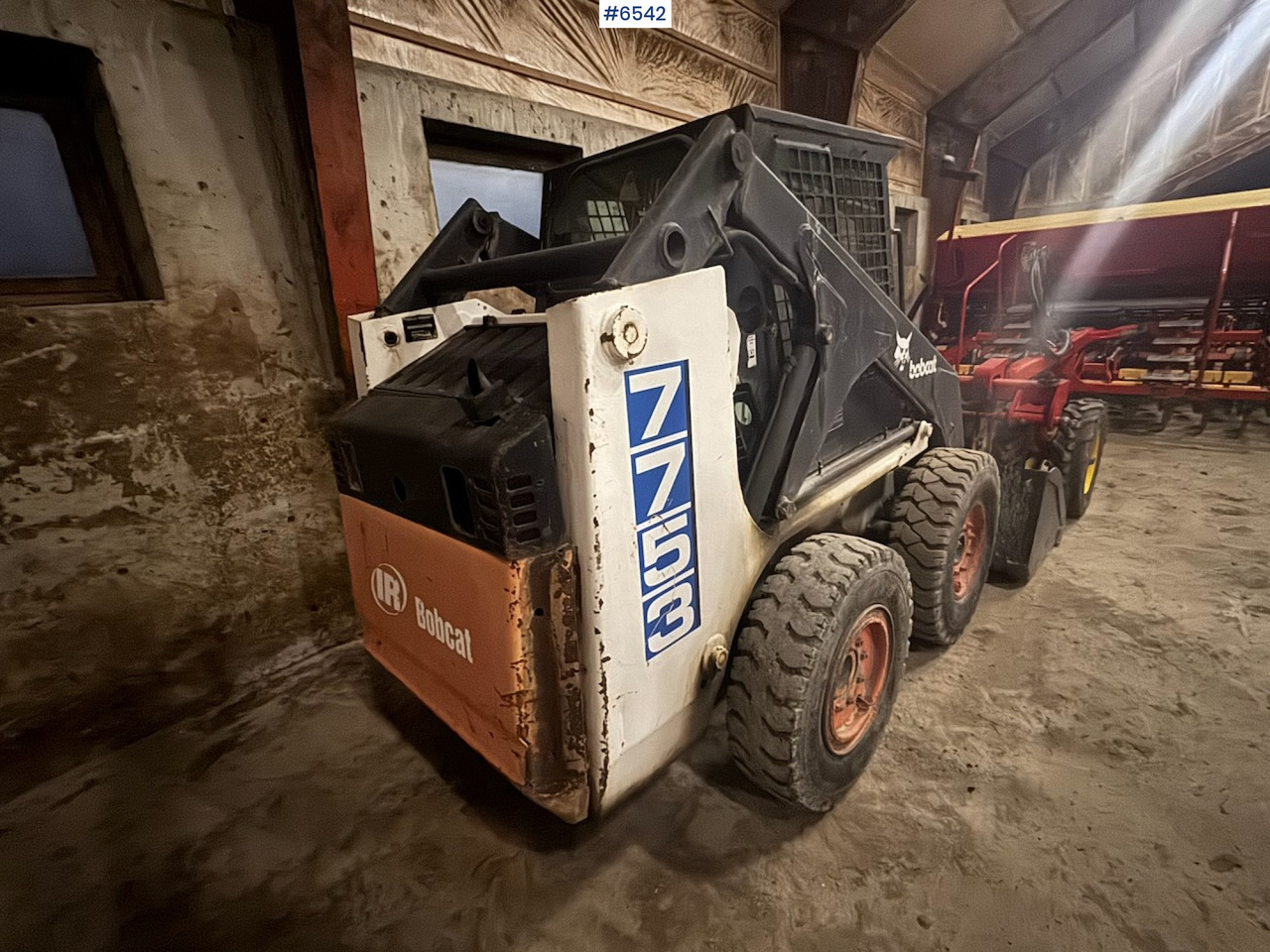 Approx. 1993 Bobcat 7753 skid steer - 수확기 : 사진 3 Approx. 1993 Bobcat 7753 skid steer - 수확기 : 사진 3