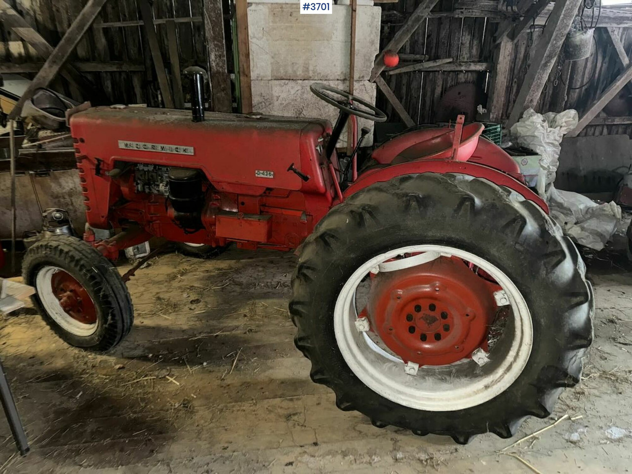 Ca.1960 McCormick D-436 - 장궤형 트랙터 : 사진 3 Ca.1960 McCormick D-436 - 장궤형 트랙터 : 사진 3