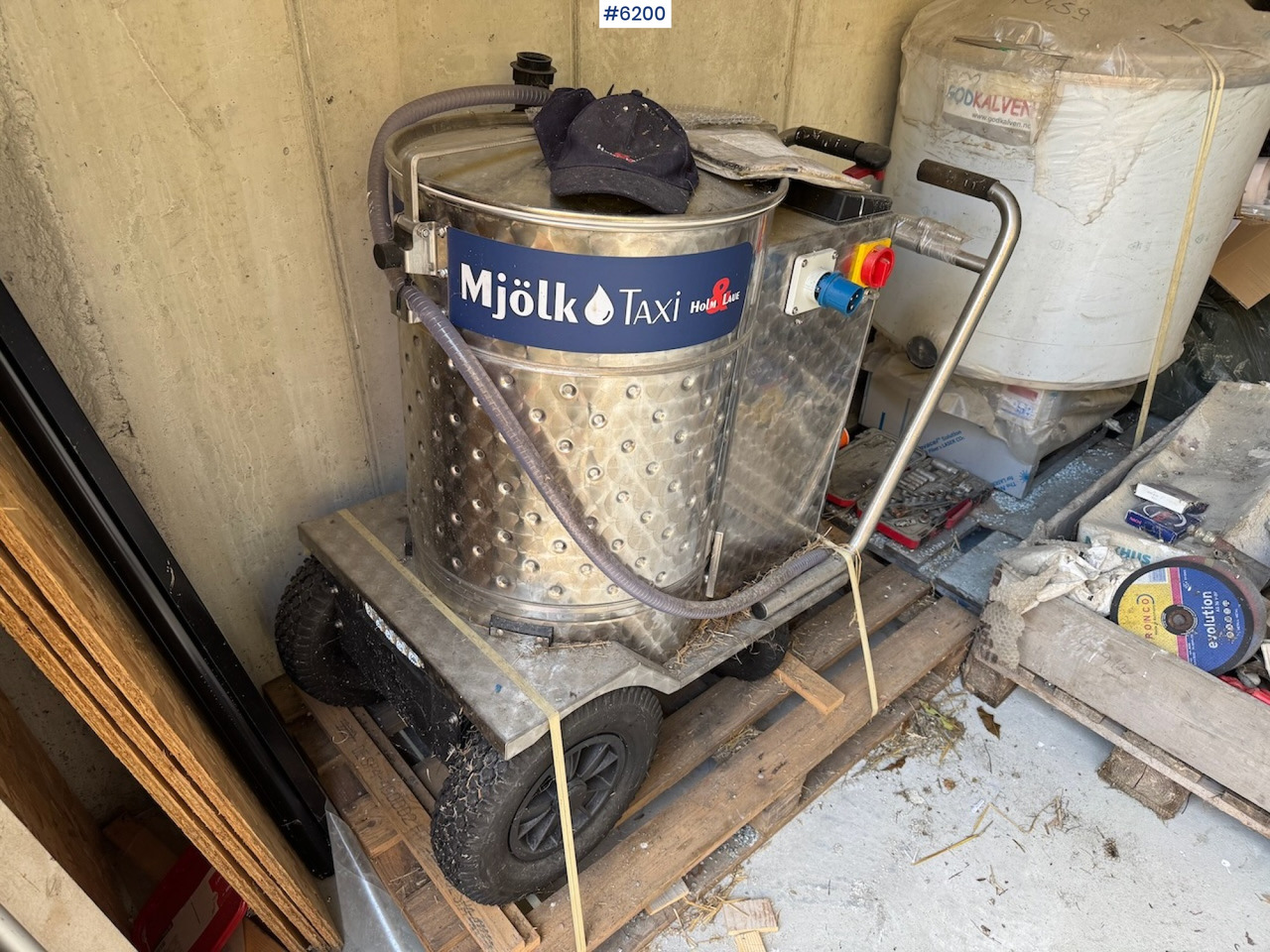 Holm & Laue Milk Taxi, Like new! - 축산장비 : 사진 2 Holm & Laue Milk Taxi, Like new! - 축산장비 : 사진 2