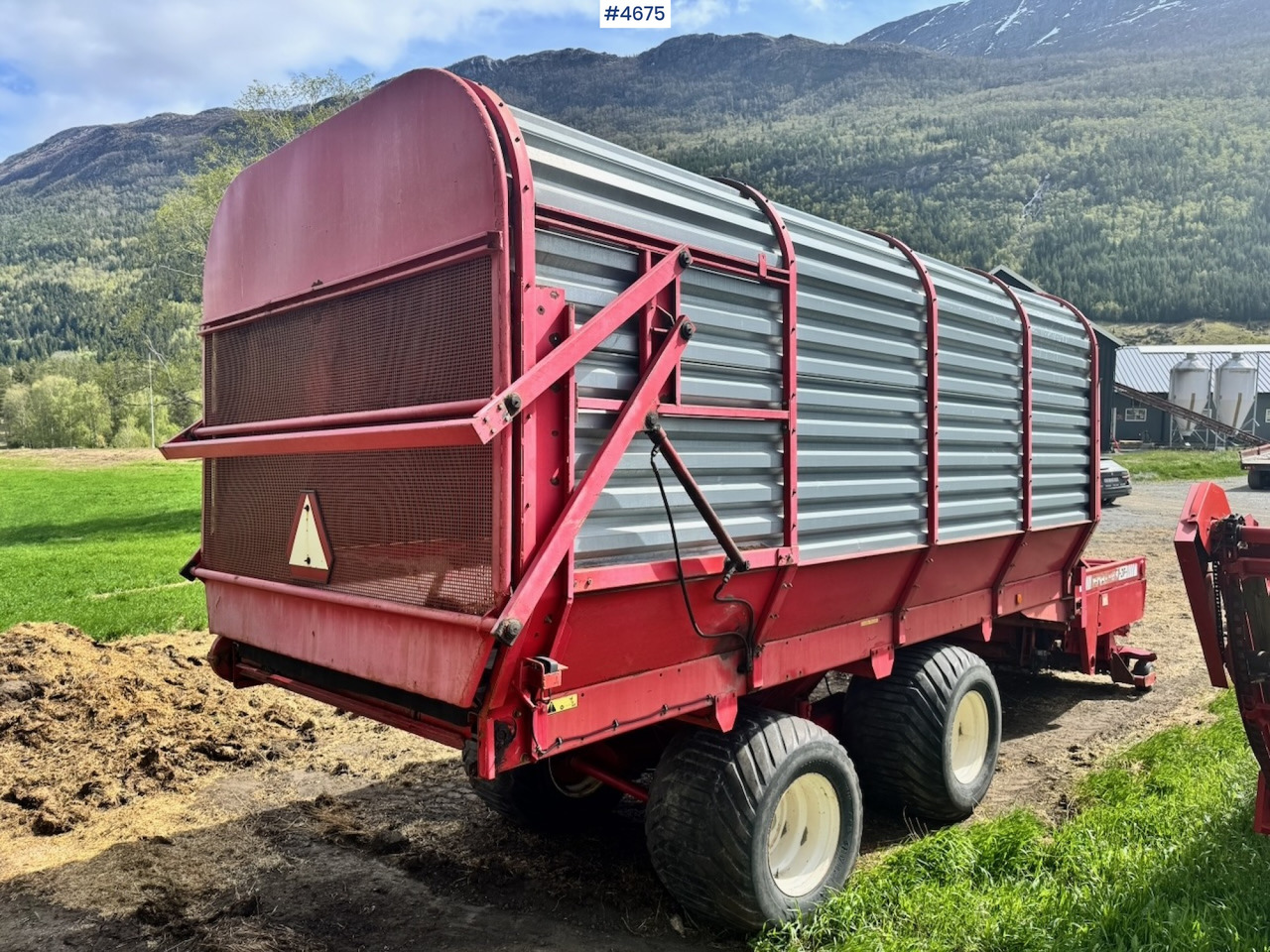 JF Forage Pickup Wagon – 40 m³ – In Good Condition! - 건초 및 목초 장비 : 사진 2 JF Forage Pickup Wagon – 40 m³ – In Good Condition! - 건초 및 목초 장비 : 사진 2