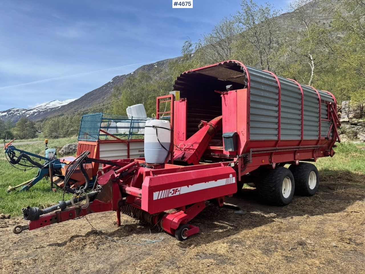 JF Forage Pickup Wagon – 40 m³ – In Good Condition! - 건초 및 목초 장비 : 사진 4 JF Forage Pickup Wagon – 40 m³ – In Good Condition! - 건초 및 목초 장비 : 사진 4