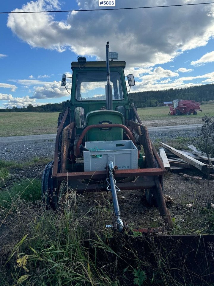 John Deere 2130 - 장궤형 트랙터 : 사진 5 John Deere 2130 - 장궤형 트랙터 : 사진 5