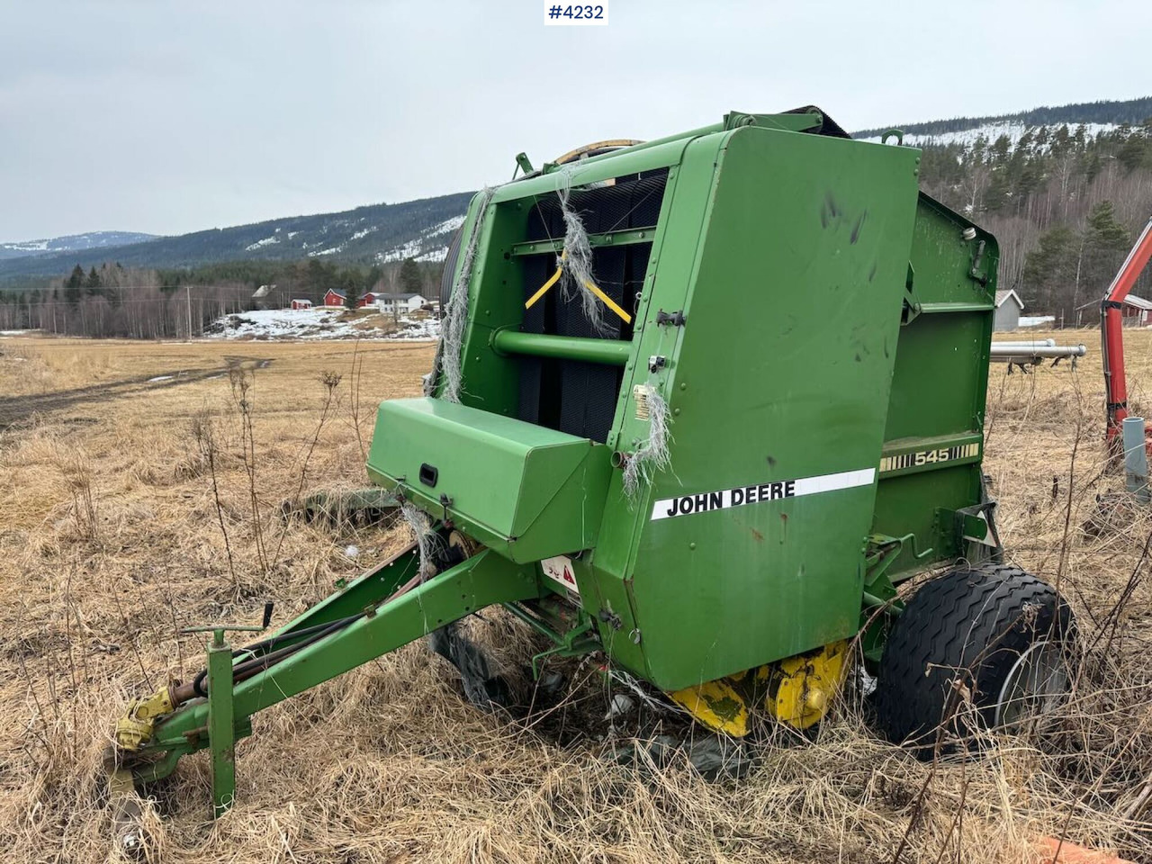 John Deere 545 Round baler - 건초 및 목초 장비 : 사진 1 John Deere 545 Round baler - 건초 및 목초 장비 : 사진 1