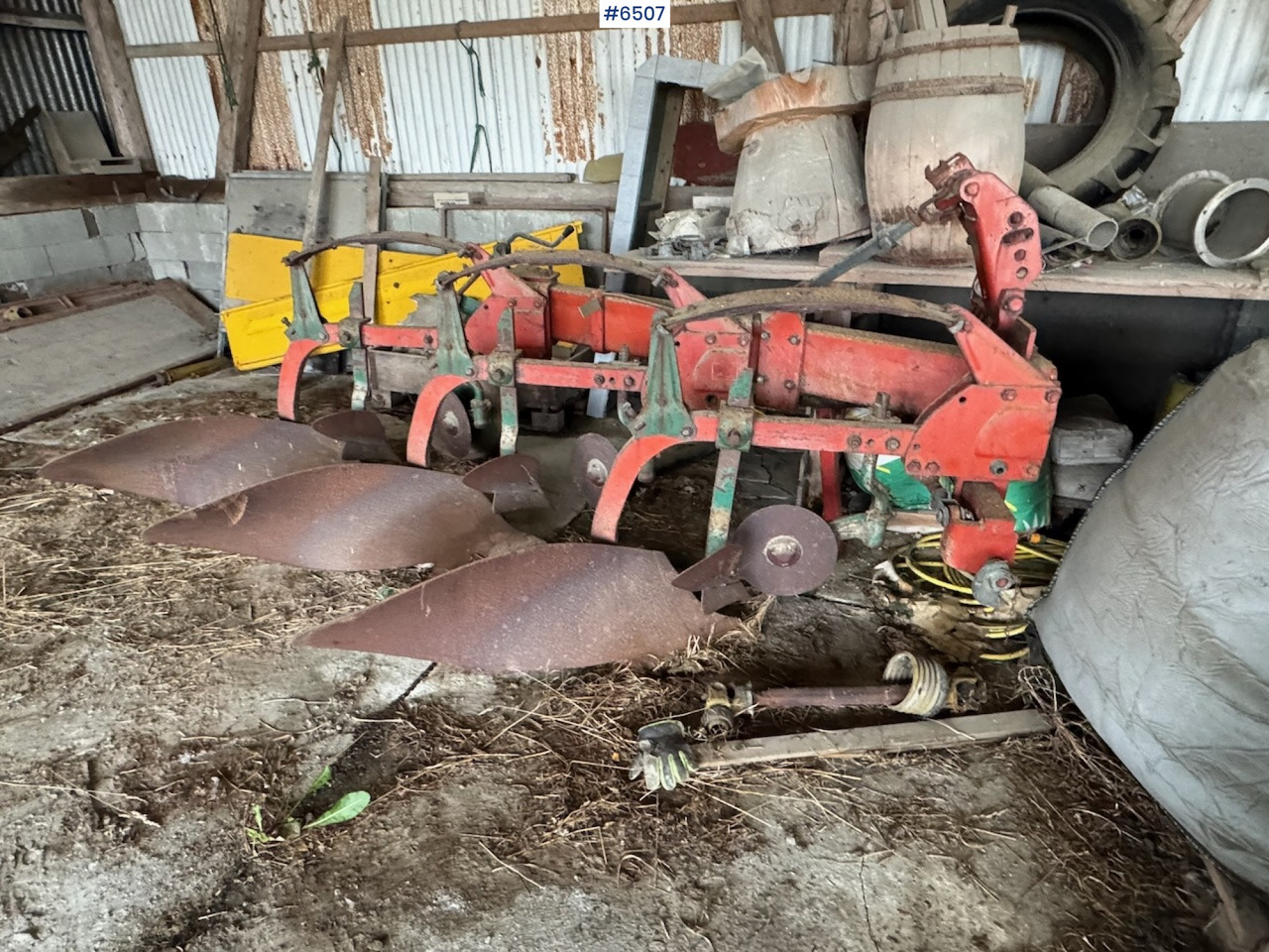 Kverneland 3-furrow plough - 해로 : 사진 3 Kverneland 3-furrow plough - 해로 : 사진 3