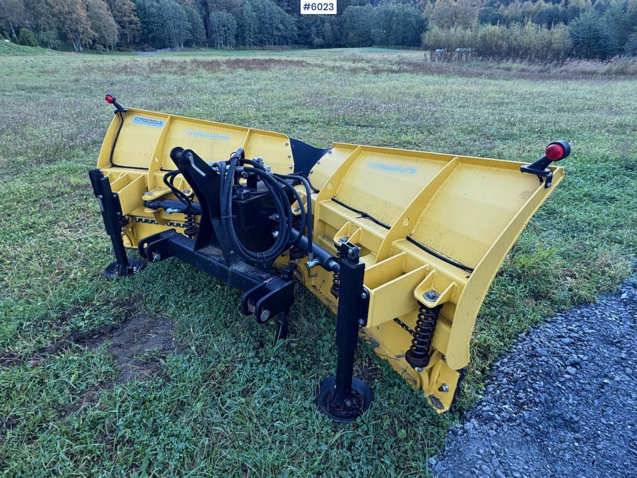 Lilleseth V-plow 270 w/ 3rd and 4th function! - 지자체/ 특수 차량 : 사진 4 Lilleseth V-plow 270 w/ 3rd and 4th function! - 지자체/ 특수 차량 : 사진 4