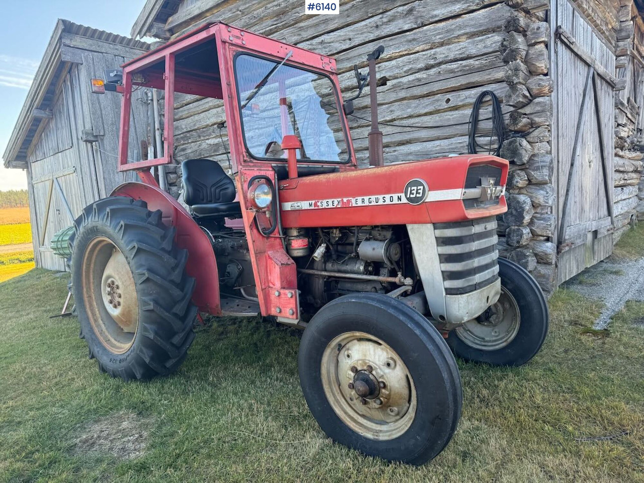 Massey Ferguson 133 - 장궤형 트랙터 : 사진 2 Massey Ferguson 133 - 장궤형 트랙터 : 사진 2